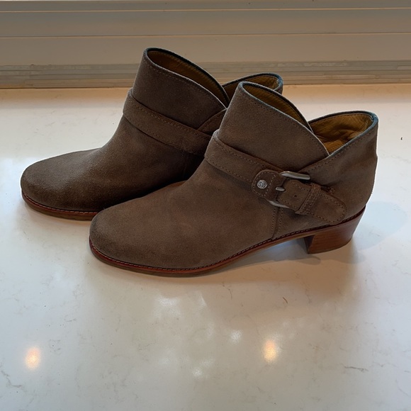 Stuart Weitzman gray booties size 8M - Picture 3 of 7